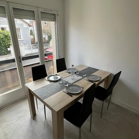 Apartment La Chamalieroise - 4 Pers - Wifi - Proche Centre Clermont Ferrand *