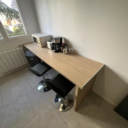 La Chamalieroise - 4 Pers - Wifi - Proche Centre Ville Clermont Ferrand * Chamalieres