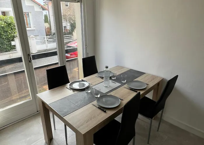 Apartment La Chamalieroise - 4 Pers - Wifi - Proche Centre Clermont Ferrand *